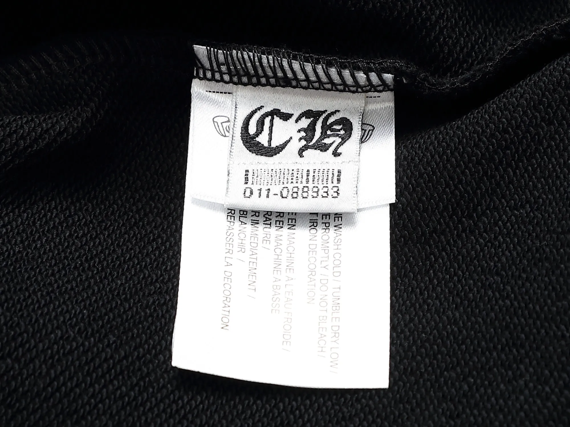P250 Chrome hearts ch Chrome hearts cross horseshoe LOGO round-neck sweatshirt with thousands of needle embroidery crafts. Large version. Loose and stylish. The difference is the low version, the slim version, the upper body and the crotch. 100% commitment: top quality, not fast food. The highest version on the market. Top quality, 450 grams. 26 custom-dyed double yarn cotton, the same style for men and women, complete with three standards. Color: Black White Size: SMLXL